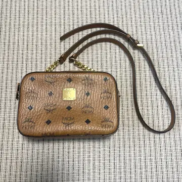 MCM 가죽 숄더백