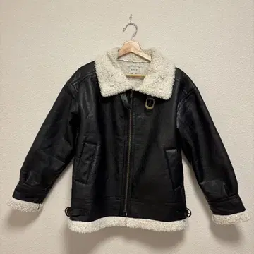 emi+ 블랙 가죽 보아 무스탕 코트 M 사이즈