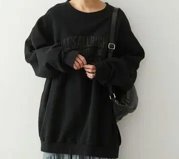 FRAMeWORK 오버 사이즈 로고 맨투맨