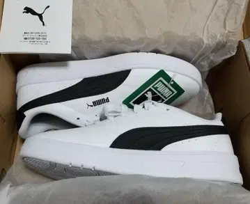 새상품 푸마 PUMA 여성용 스니커즈 24cm