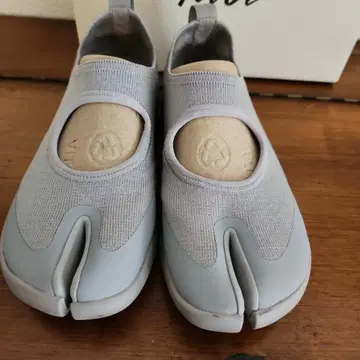 주말 한정판 SALE 레어 COLOR tabi foot wear 스니커즈
