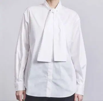 유나이티드 애로우즈 보타이 블라우스 화이트