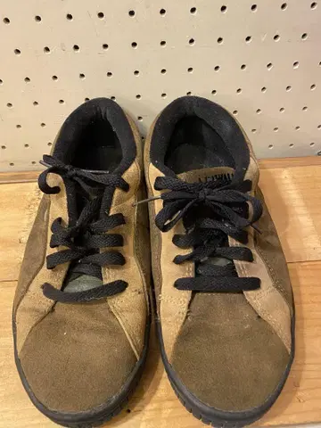 AIRWALK 원 스웨이드 브라운 스니커즈