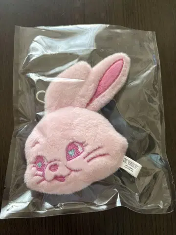 NewJeans TOKKI FLUFFY KEYRING 핑크 하니