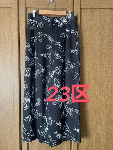[ 23구 ] 라인 플라워 프린트 와이드 팬츠 블랙 40 인심 67cm