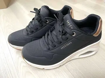 SKECHERS 우노 웨지-하이 스텝스 23cm