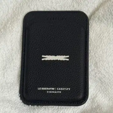 Le Sserafim CASETiFY