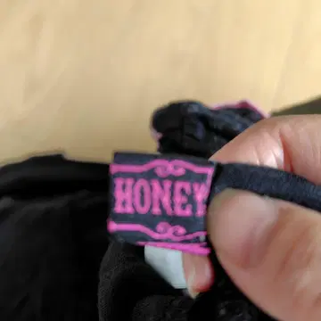 h.naoto HONEY 블랙 레이스 크롭 탑