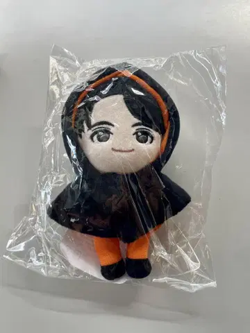 후드 부착 봉제 인형
