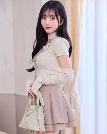 미셸 마카롱 초커 니트탑 베이지