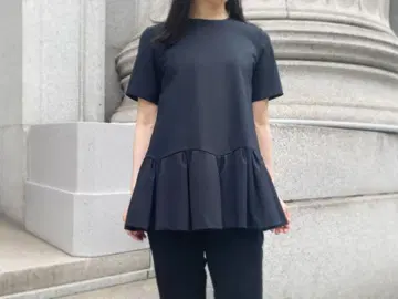 M premierBLACK 엠프리미어 블랙 분또 턱 페플럼 블라우스