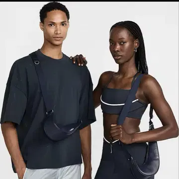 NIKE JACQUEMUS 나이키 x 자크 뮈스 르 스우시