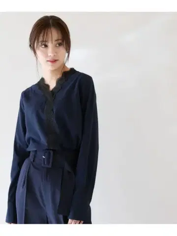 Andemiu 프론트 레이스 블라우스 네이비 택 포함 새상품