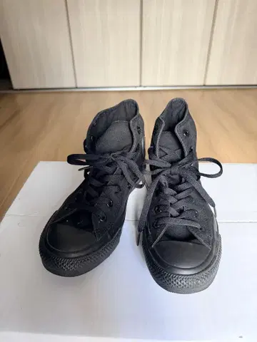 컨버스 올스타 하이컷 24.5cm 블랙