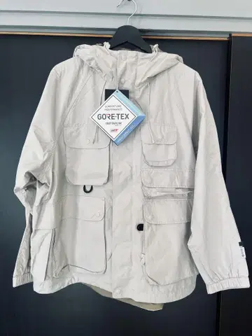 DAIWA PIER39 GORE-TEX 마운틴 파카