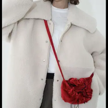 MAMU 즉완 한정 컬러 벨로아 프릴 숄더백