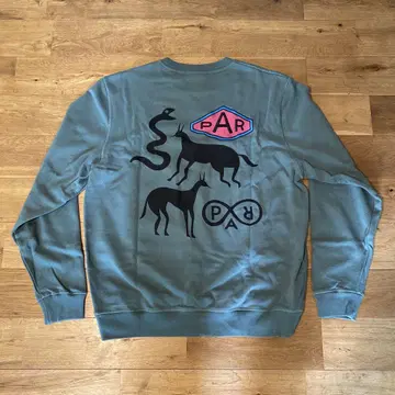 미사용 parra snaked by a horse crew sweat