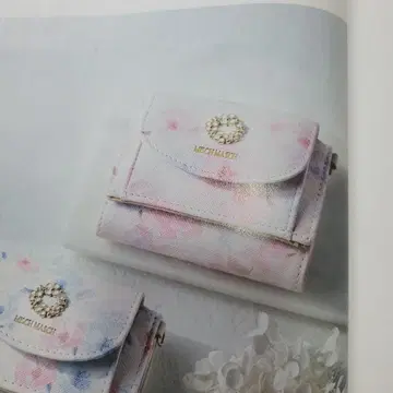 MISCH MASCH 플라워 프린트 3단 폴더형 지갑
