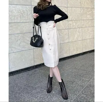 로얄 파티 멀티 버튼 타이트 스커트