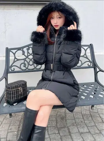 [ RESEXXY ] 후드 부착 다운 코트