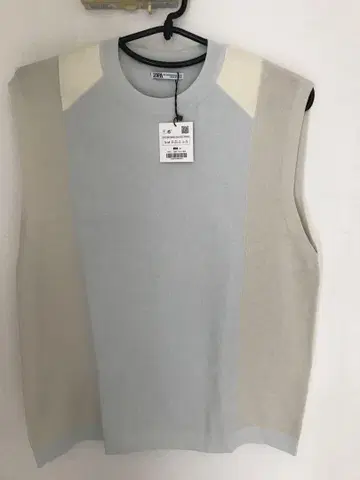 [ 미사용 ] ZARA 라이트 블루 베이지 니트 베스트 S-M