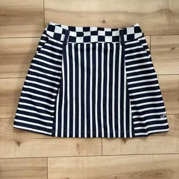 캘러웨이 캐릭터 웨이 골프 스트라이프 스커트 S