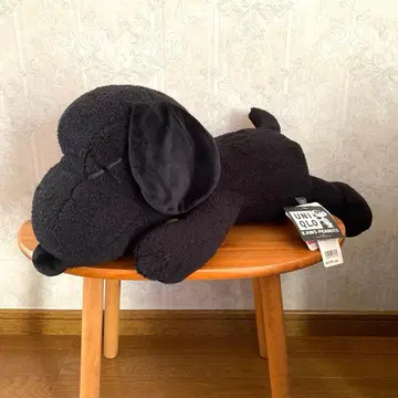 UNQLO KAWS PEANTS 스누피 봉제 인형 M 사이즈 블랙