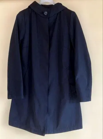네이비 후드 부착 코트