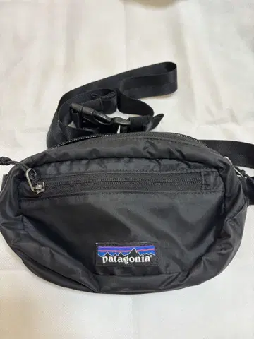 patagonia 블랙 바디백