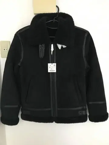 [ 미사용 ] ZARA 블랙 양가죽풍 캐주얼 자켓