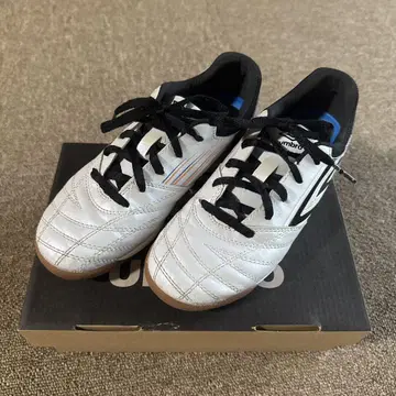 Umbro 풋살화 21.5cm