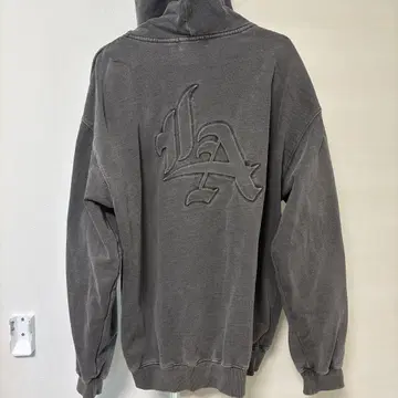 XLARGE PIGMENT DYED EMBOSS LOGO