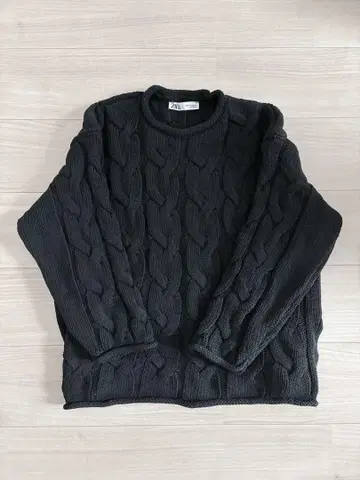 ZARA 케이블 짜임 블랙 니트