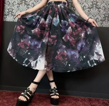 NieR ARTISTIC ROSE SHEER SKIRT
