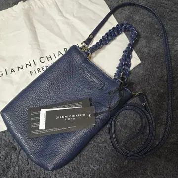 새상품 미사용품 GIANNI CHIARINI 지아니카리니 카미라
