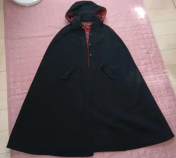 블랙 체크 안감 부착 케이프 코트