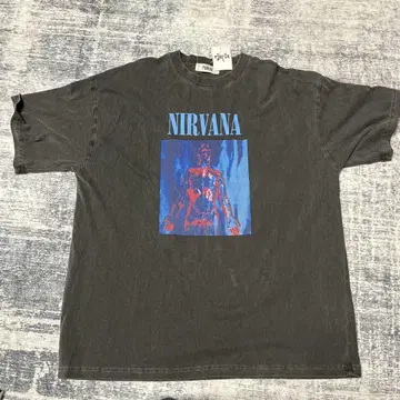 PUBLUX NIRVANA SLIVER T셔츠 L사이즈