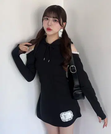 올리브 데 올리브 유이 후드티 원피스 블랙