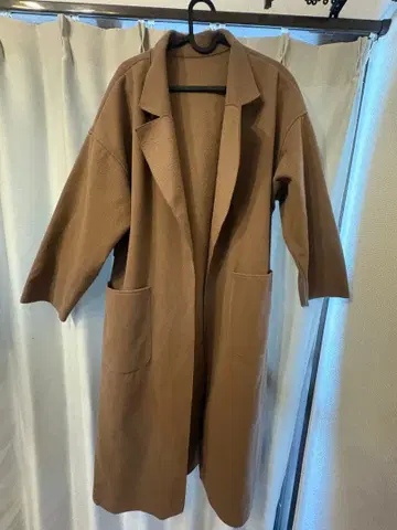 브라운 롱 코트