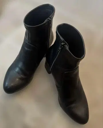 부츠 젤리빈스 블랙