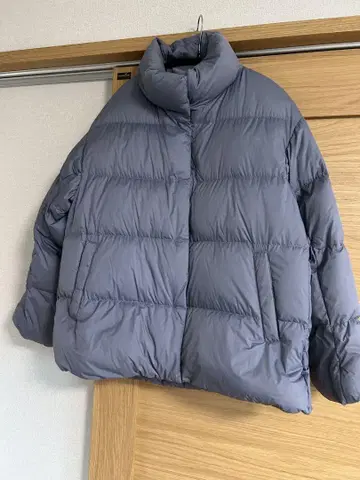 UNIQLO ULTRA LIGHT DOWN M 그레이