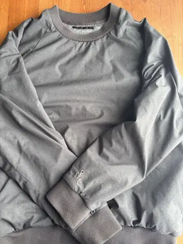 SOPHNET./INSULATION CREWNECK TOP/L 사이즈