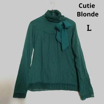 Cutie Blonde 리본 레이스 하이넥 그린 상의