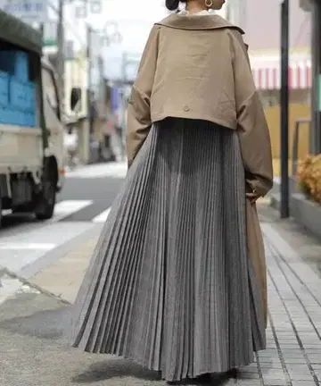 안티카 백 플리츠 롱 코트 택 포함 새상품