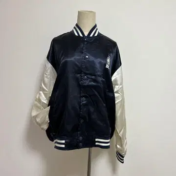 BOSS 바시티 자켓 네이비/화이트