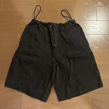 블랙 숏팬츠 스트랩 포함