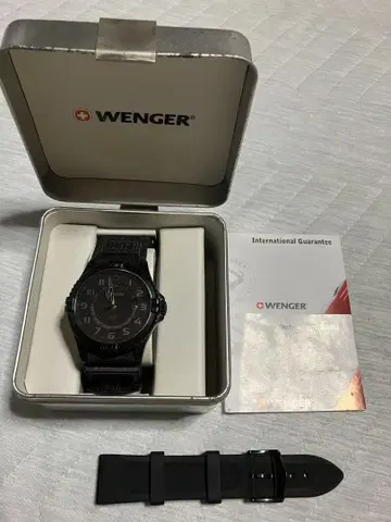 Wenger 스쿼드론 GMT 77074
