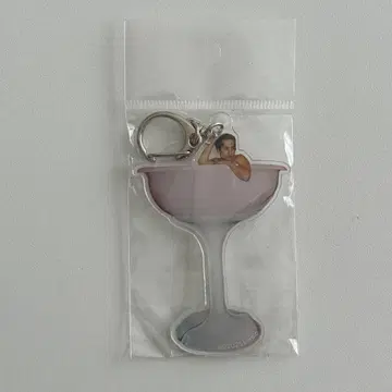 [미사용 새상품] kemio 케미오 아크릴 키체인