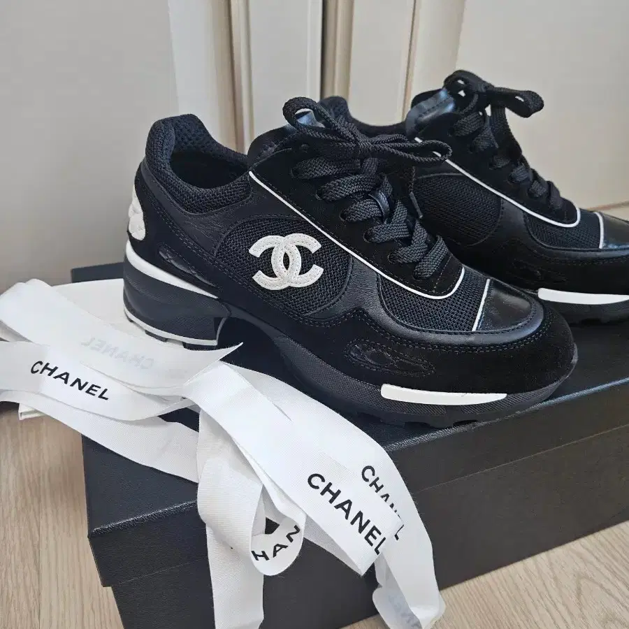 25 New Chanel Sneakers Brand New 35 (225)