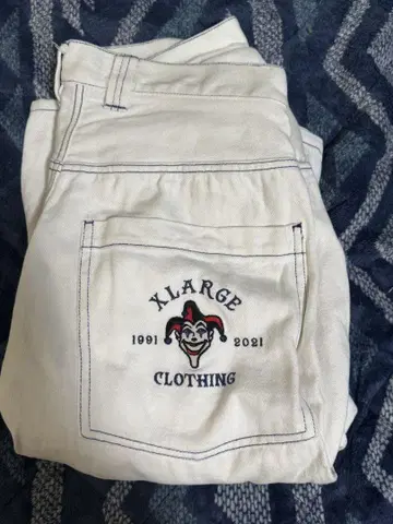 XLARGE 화이트 숏팬츠